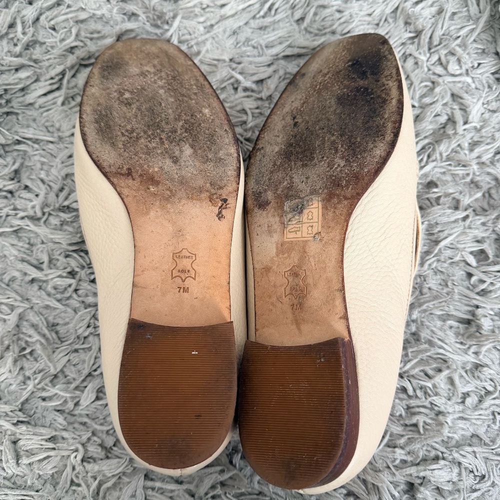 Tory Burch Cream Leather Chain Loafers - Picture 6 of 8